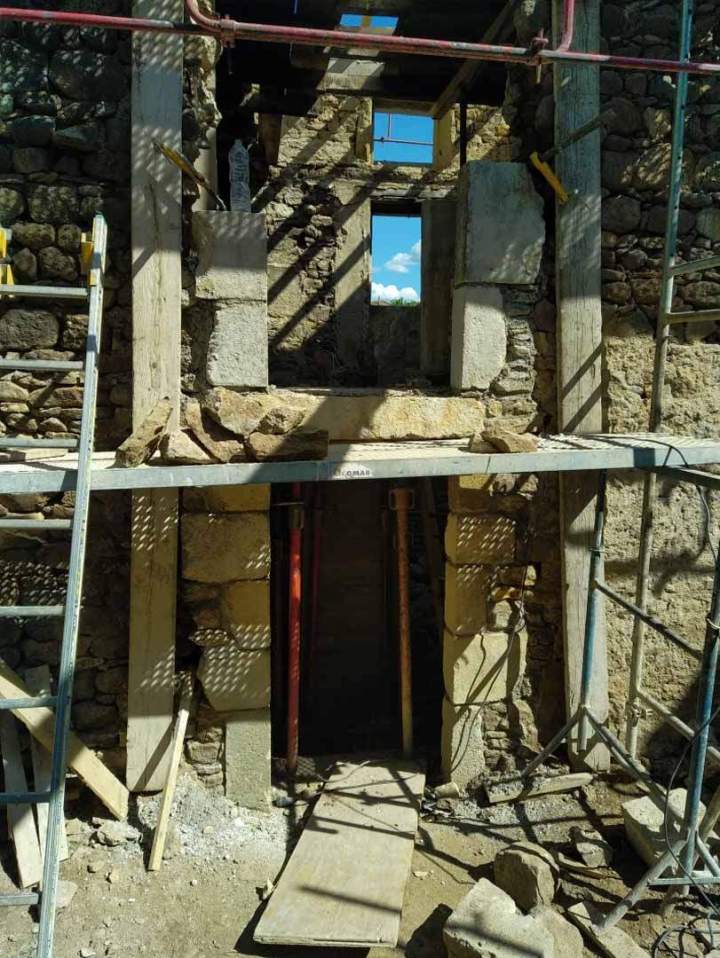 Entreprise de maçonnerie générale, Vic-le-Comte